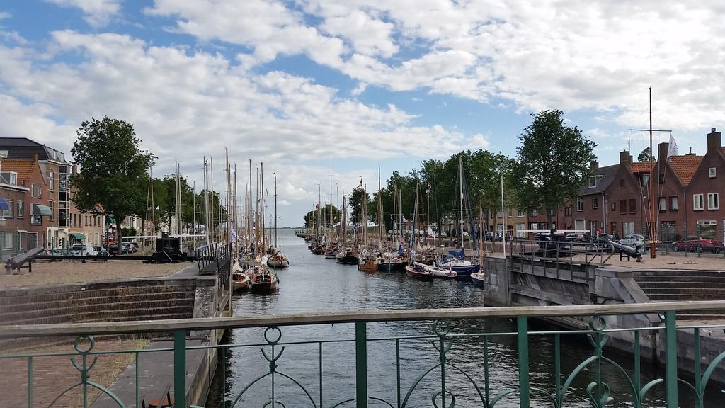 Logement Hellevoetsluis Extérieur photo